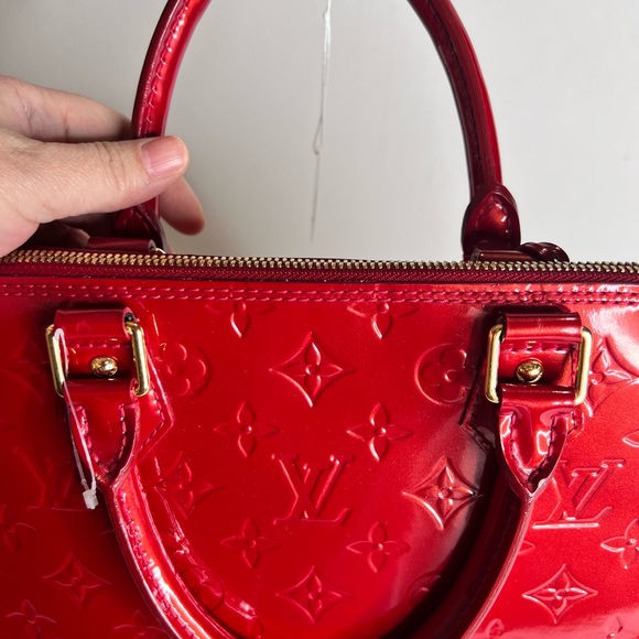 Louis Vuitton Vernis Alma Gm - Picture 11 of 15